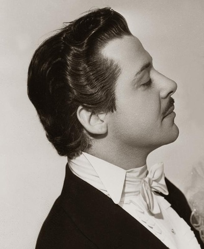 费尔南·格拉韦的写真