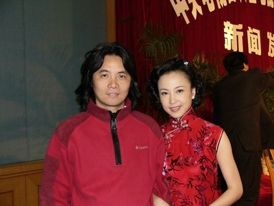 胡雪桦的写真-胡雪桦与夫人朱敏怡。
