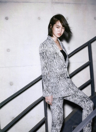 陈世妍的写真-她好像很反感镜头