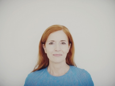 西比勒·卡诺尼卡的写真