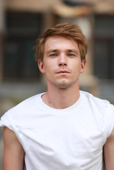 亚历山大·佩特罗夫的写真