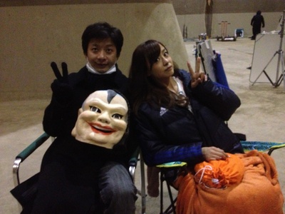 王冰的写真-与演员周奇奇的现场合...