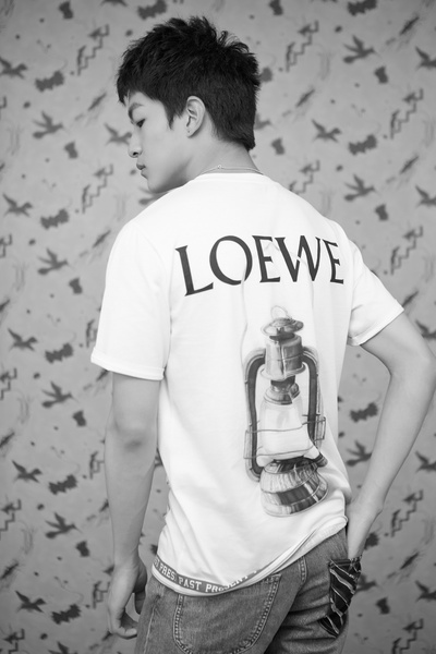 屈楚萧的写真-LOEWE