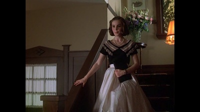 伊丽莎白·瑞丝的写真-神似伊丽莎白泰勒