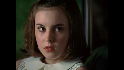 伊丽莎白·瑞丝的写真-吉恩马龙+林赛罗韩