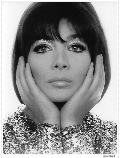 朱丽特·格蕾科的写真