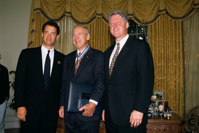 吉姆·洛威尔的写真