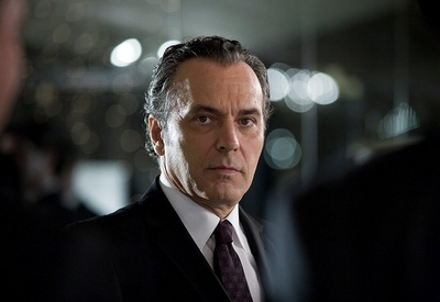 何塞·科罗纳多的写真