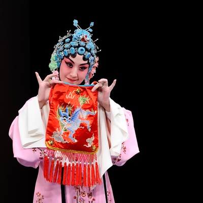 史依弘的写真-《锁麟囊》