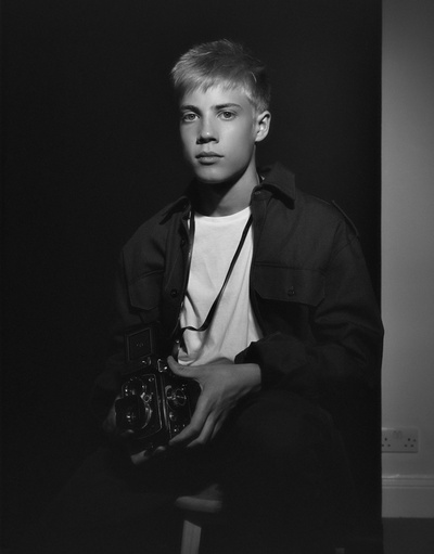 汤姆·泰勒的写真