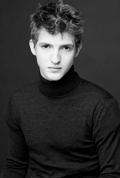 阿廖沙·施耐德的写真