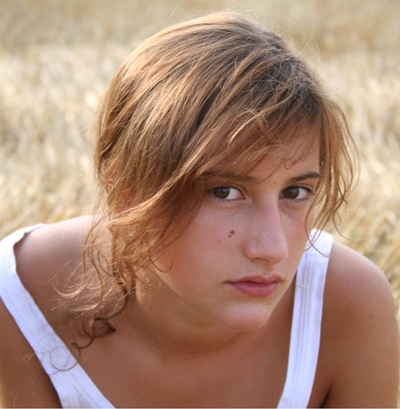 萝拉·克雷顿的写真