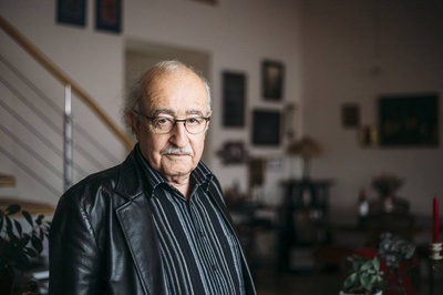 乔拉·赫兹的写真