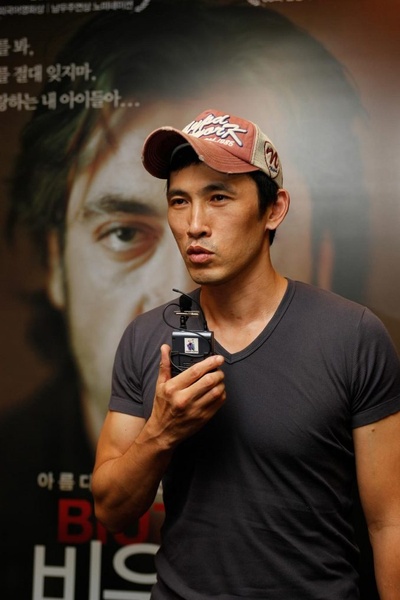 刘五性的写真-刘五性 Oh-seong Yu