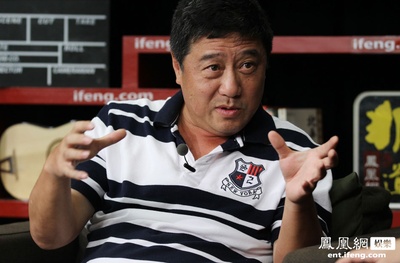 叶大鹰的写真-叶大鹰誓死捍卫叶挺祖...