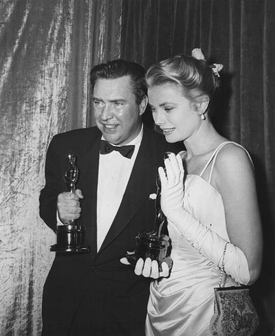 艾德蒙·奥布莱恩的写真-Edmond O*Brien获得...