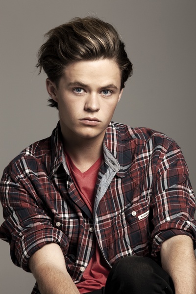 哈里森·吉尔伯特森的写真