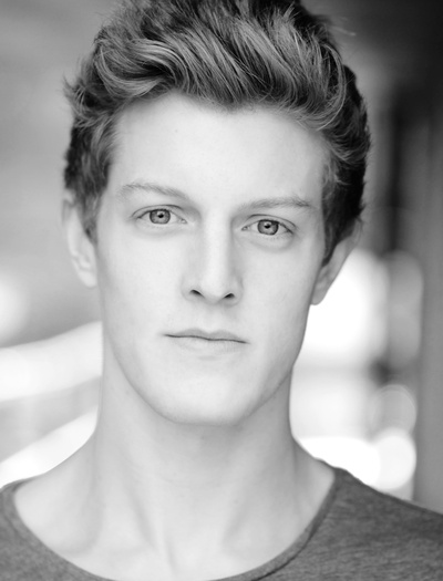 罗伯特·奈尔恩的写真