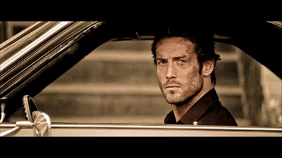 强尼·斯特朗的写真-速度与激情既视感