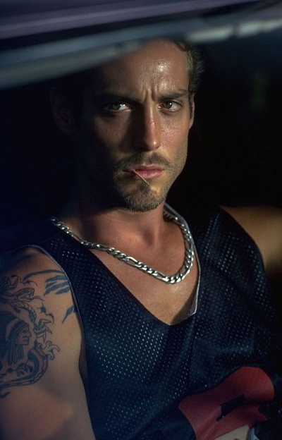 强尼·斯特朗的写真-啊呀眼神