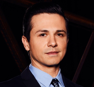 弗莱迪·罗德里格兹的写真-《夜班医生》中饰演R...