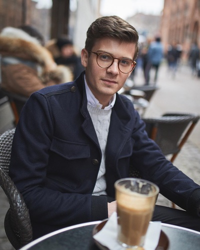 威廉·约翰·奈尔森的写真-取自 Instagram: @will...