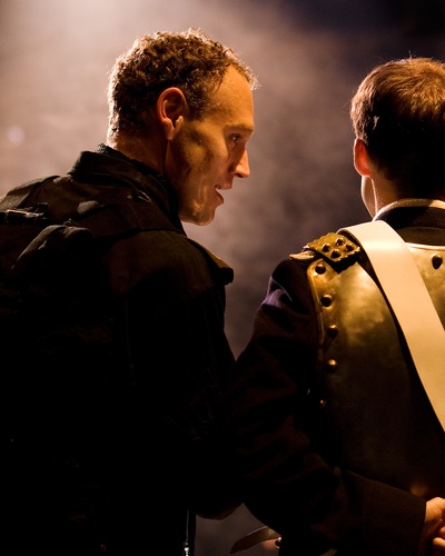 艾略特·科万的写真