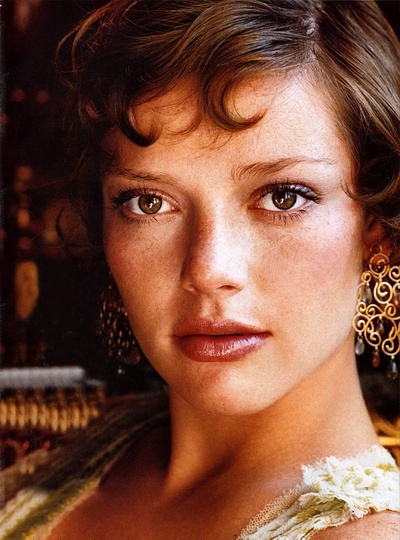 卡米拉·拉瑟福德的写真-唯美出色 Camilla Rut...