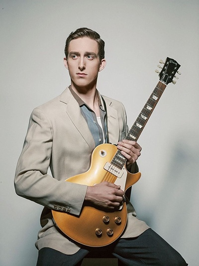 达斯汀·英格拉姆的写真