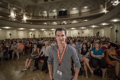 安德鲁·奇维迪诺的写真