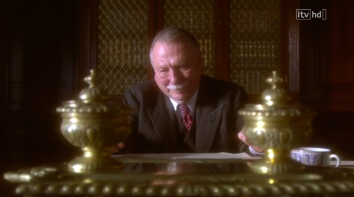 肯尼思·库兰汉姆的写真-2008《马普尔小姐探...