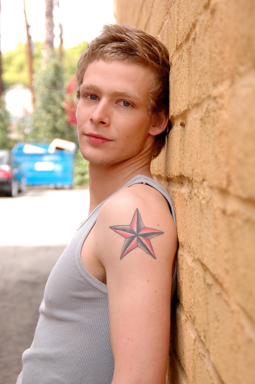 强尼·莱维斯的写真