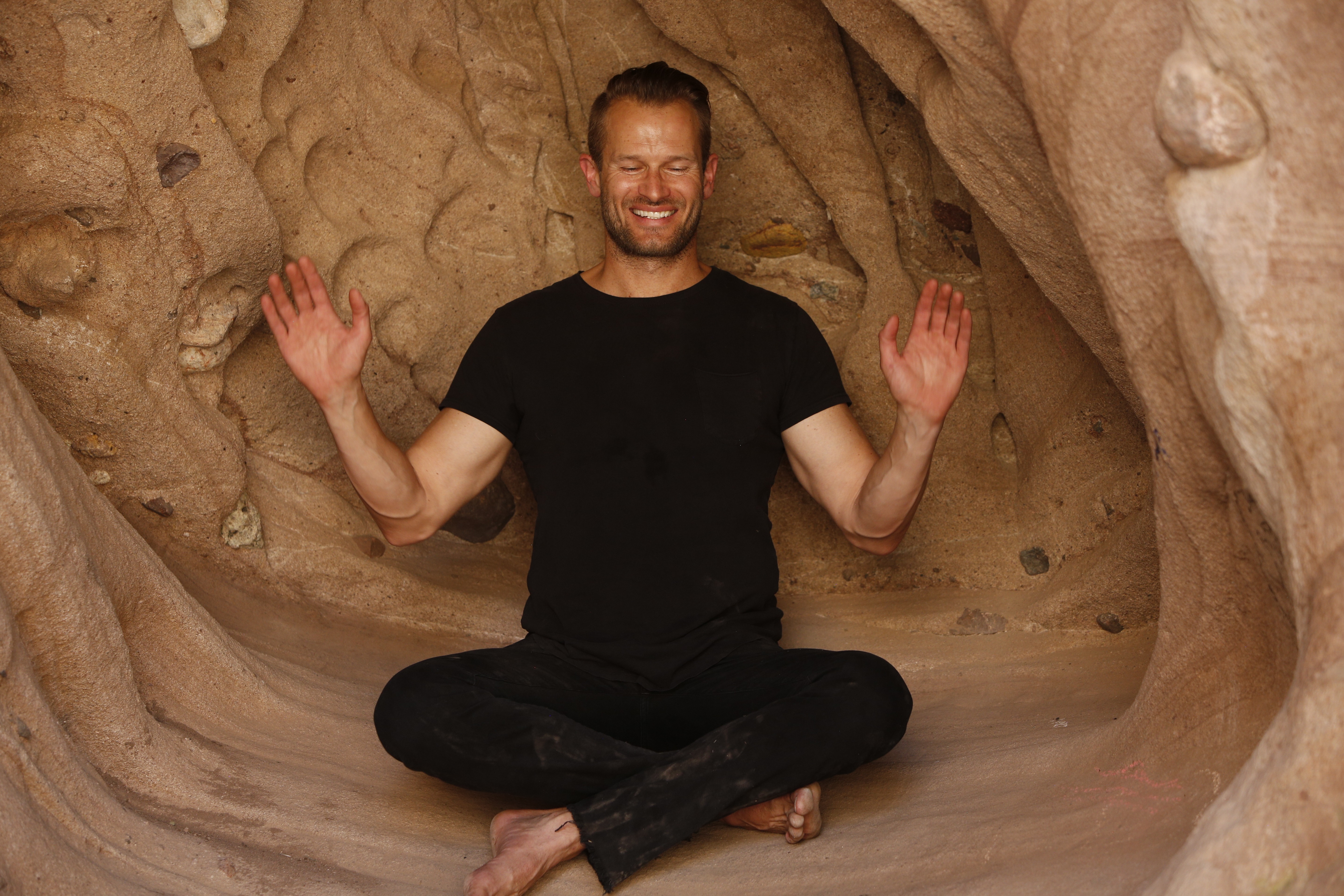 乔翰·厄布的写真