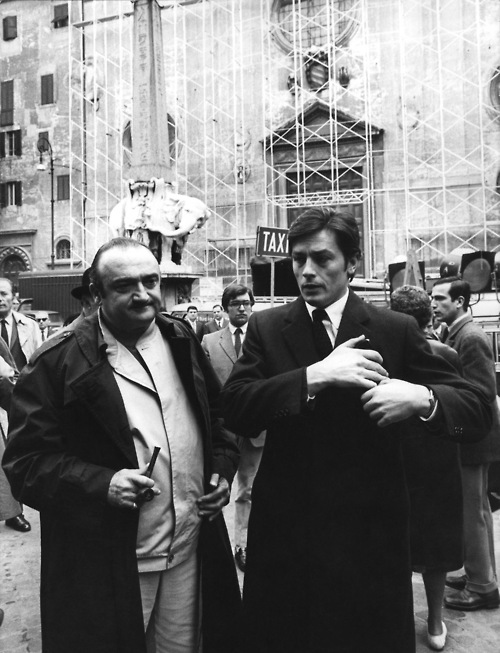 亨利·韦纳伊的写真