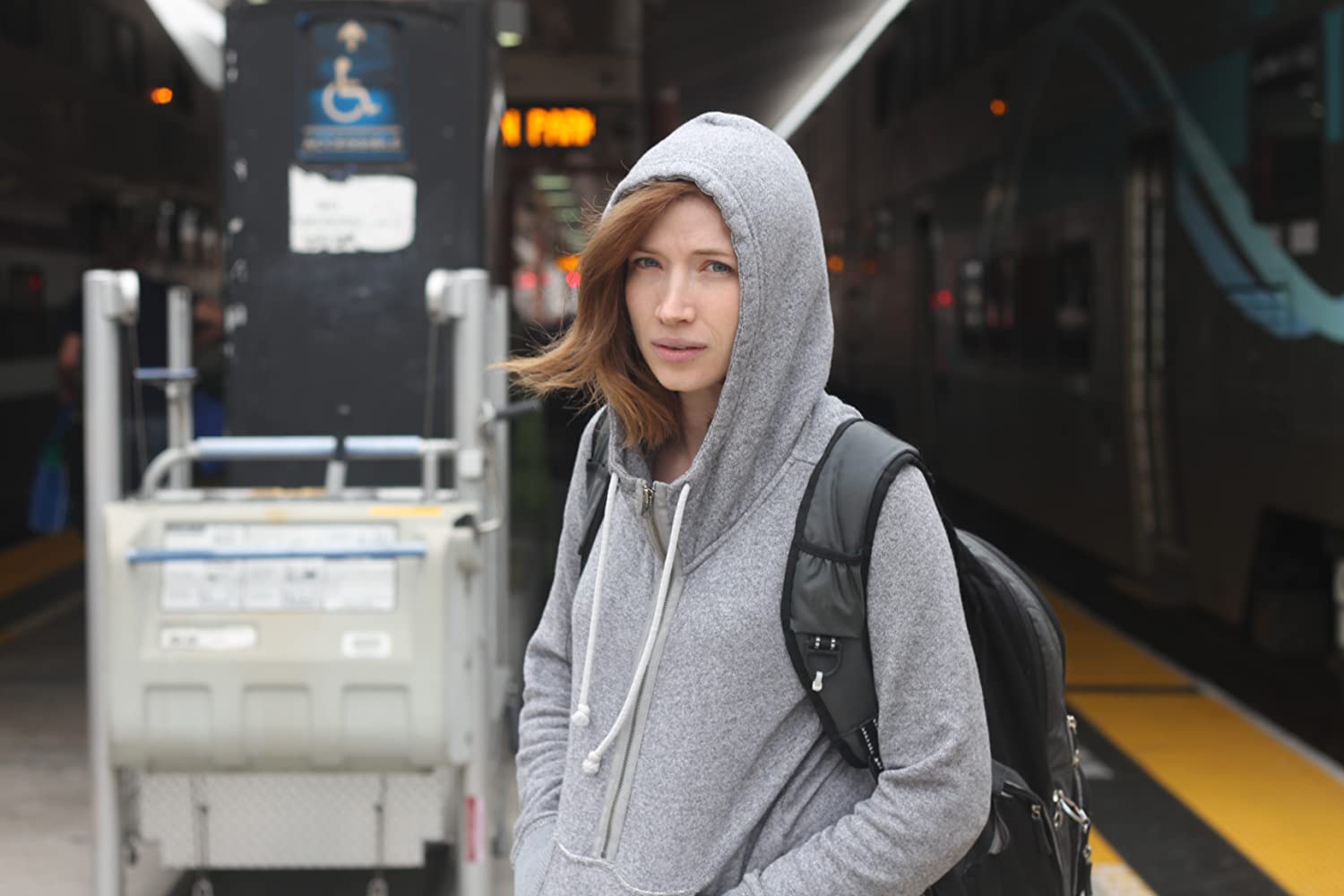 阿曼达·亚罗斯的写真