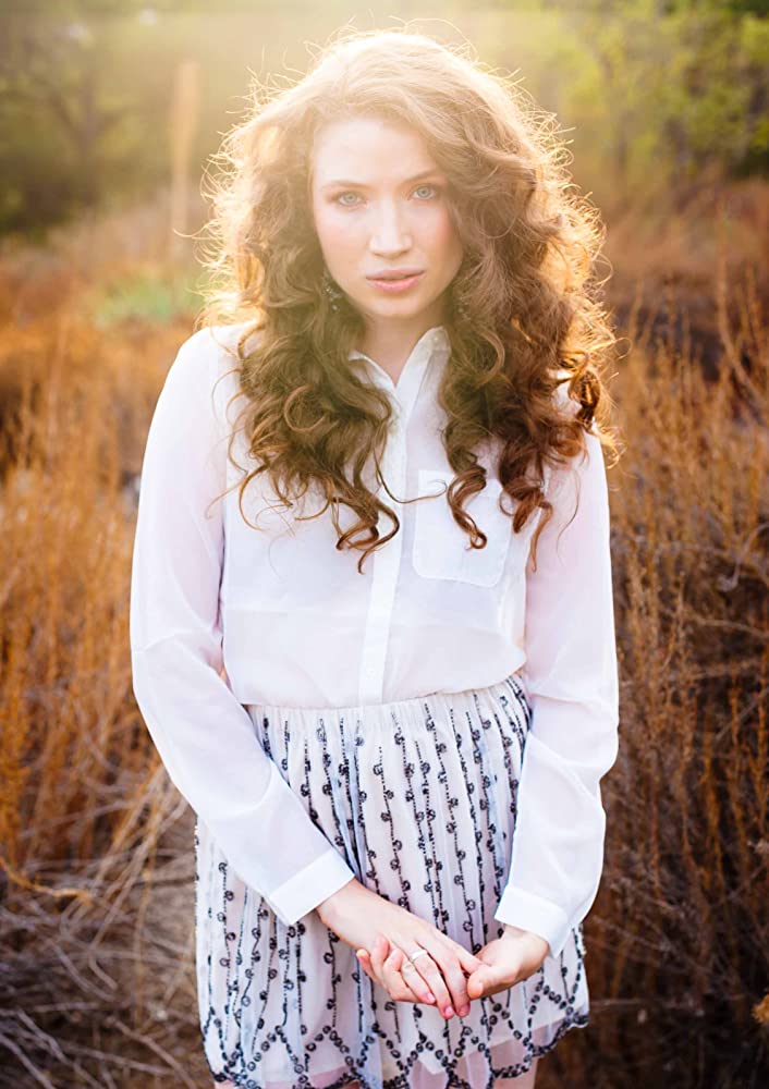 阿曼达·亚罗斯的写真