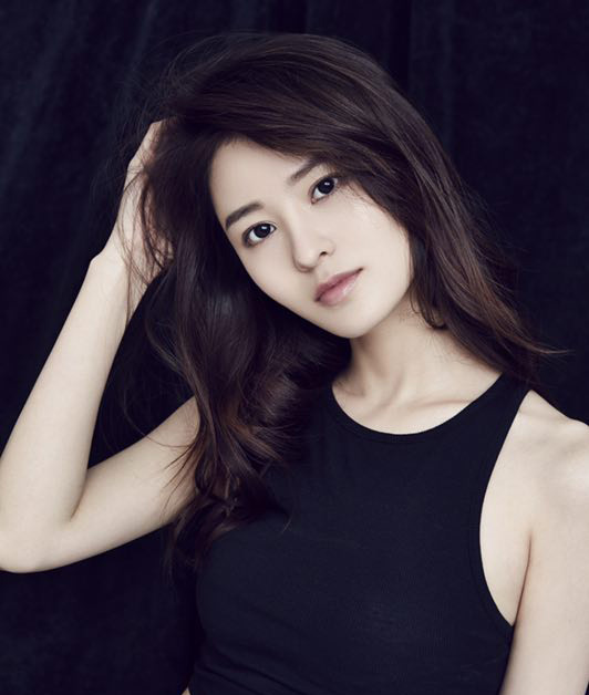 王佳宇的写真-新晋人气演员王佳宇写...