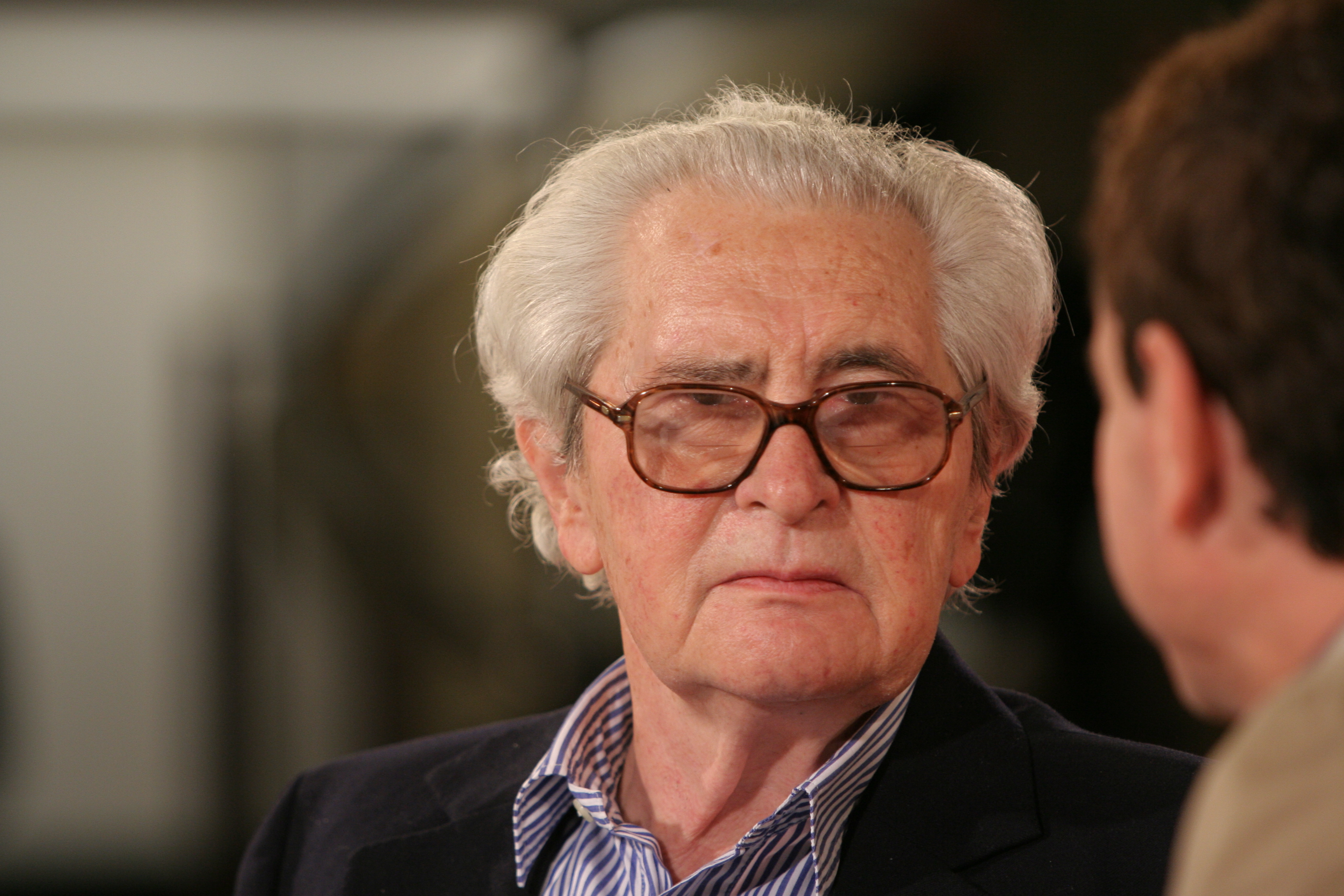 布雷梯斯拉夫·波杰的写真