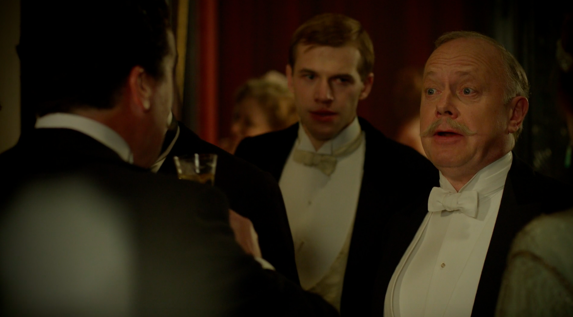 乔纳森·考尔的写真-2012《队列之末》Ber...