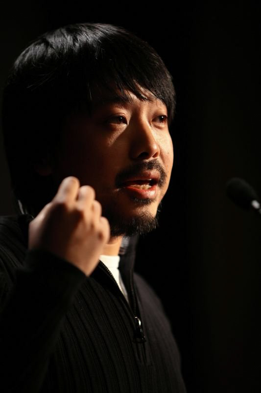 李伟的写真-http://www.bfa.edu.cn/...