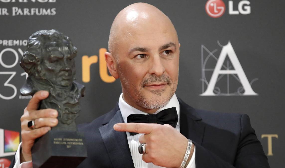 罗伯托·阿拉莫的写真