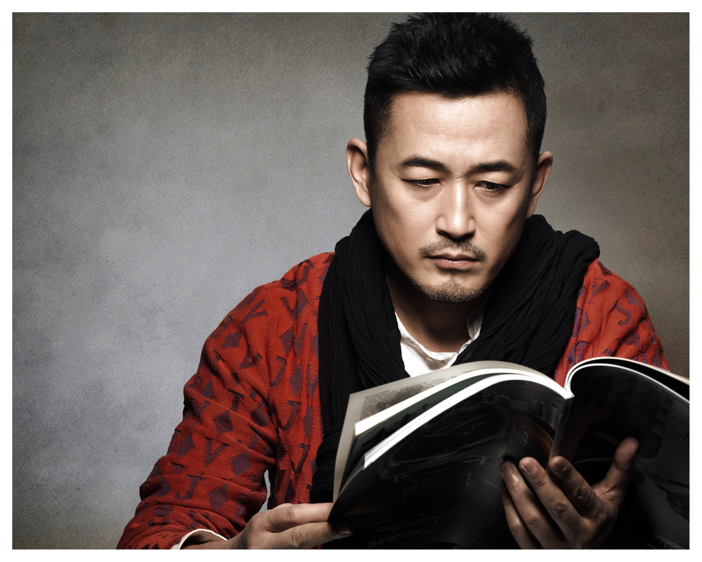 王志飞的写真-王志飞