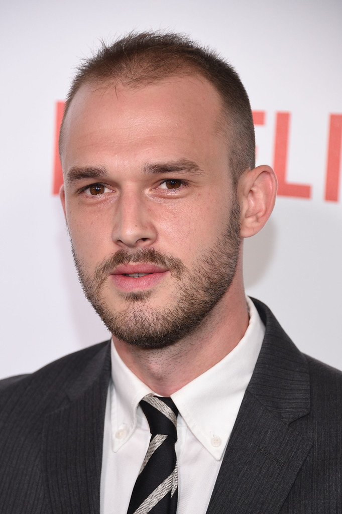 埃文·豪尔的写真