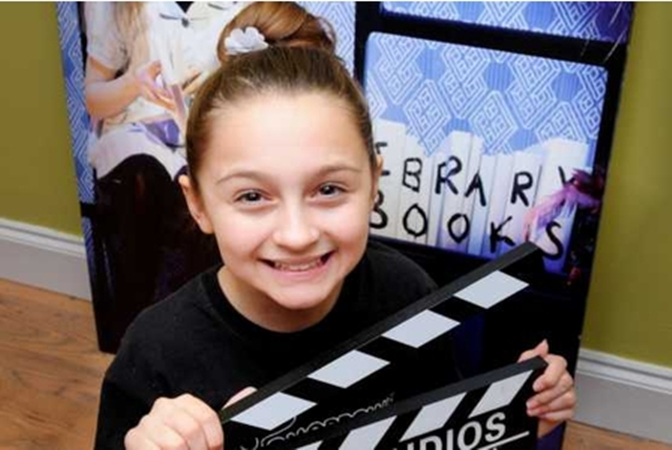 伊莎贝尔·莫洛伊的写真