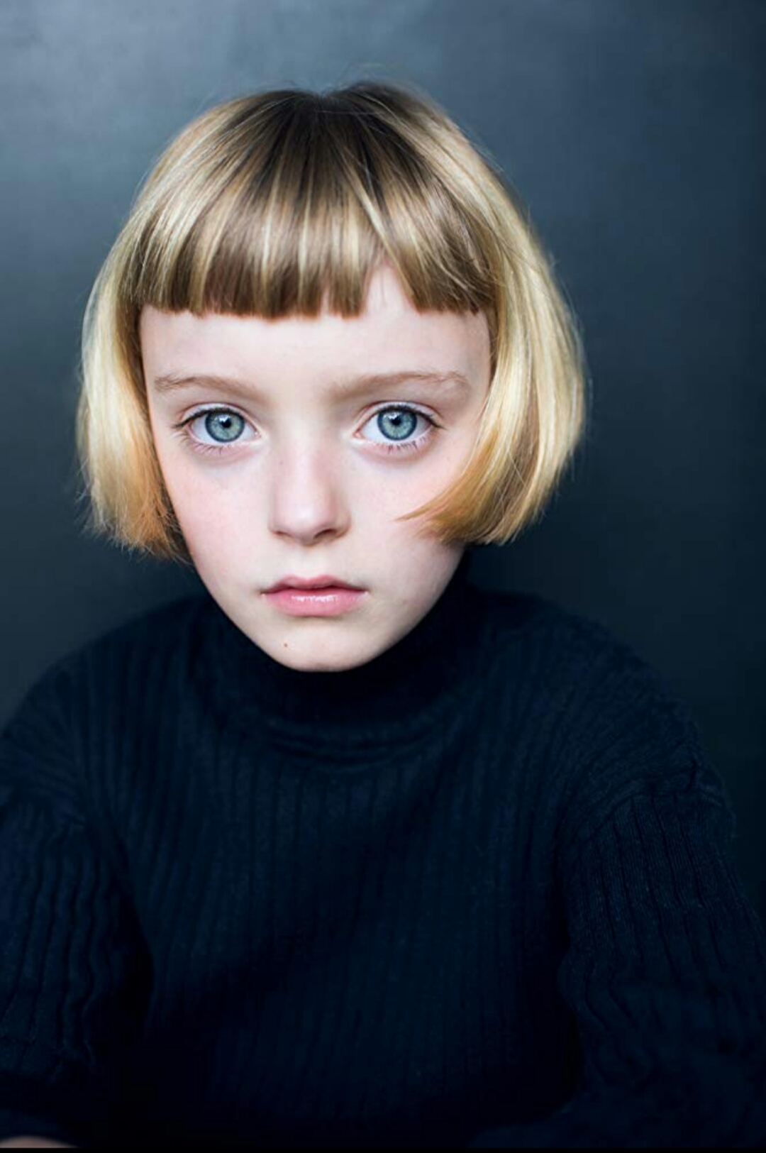 奥利弗·伊莉丝·阿伯克隆比的写真-(◔◡◔)