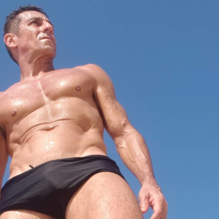 图卡·安德拉达的写真