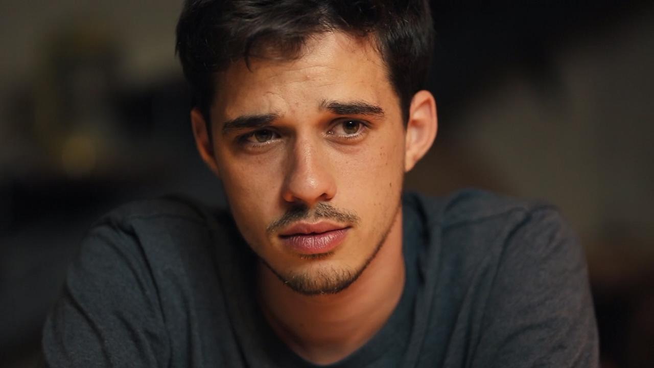 加布里埃尔·爱泼斯坦的写真-你真的是小天使吗