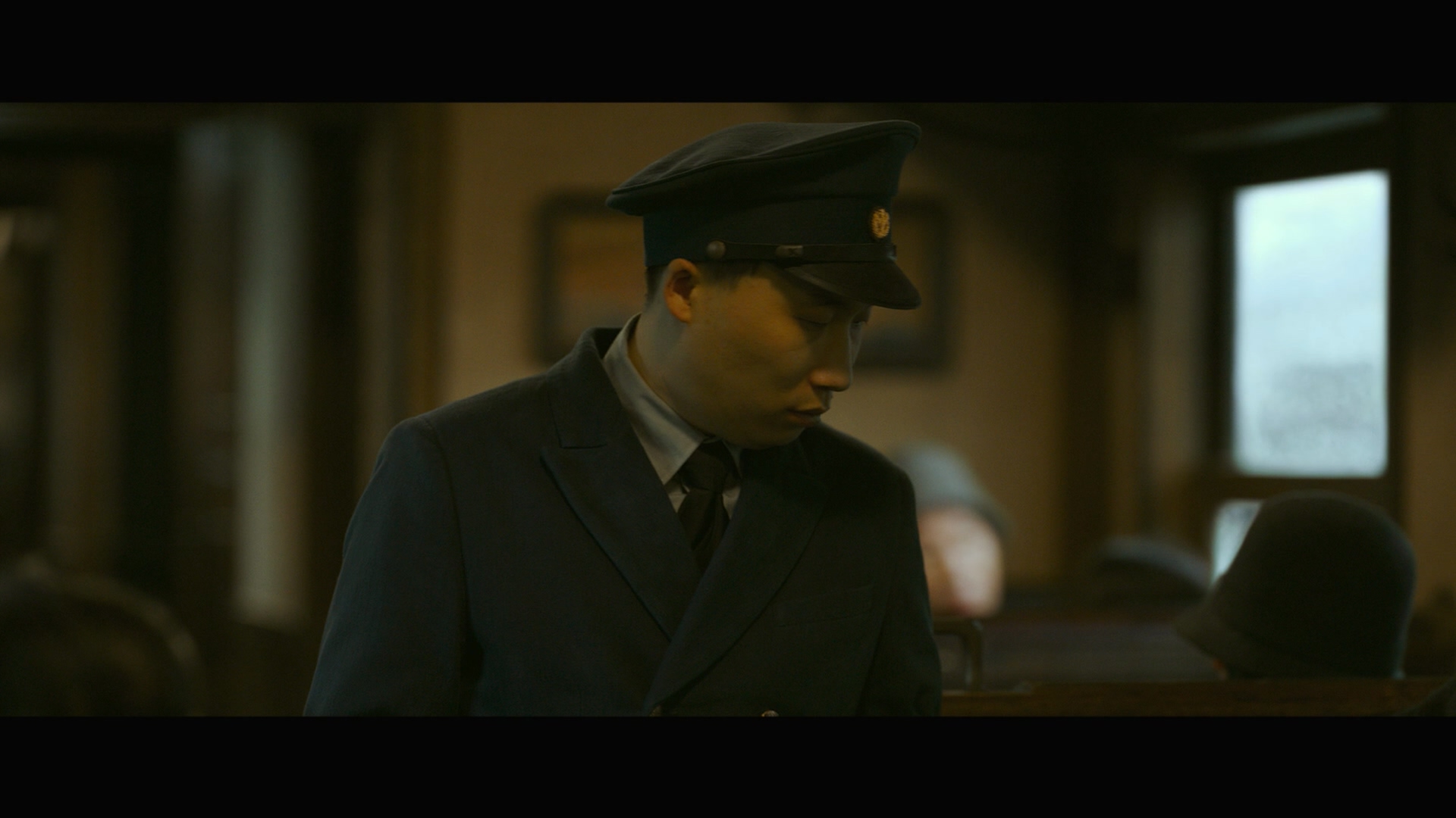 曹瑞的写真-《懸崖之上》