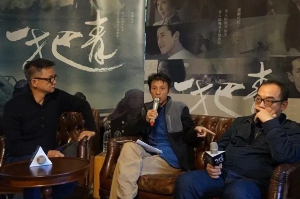 曹瑞原的写真-曹瑞原導演、黃世鳴編...