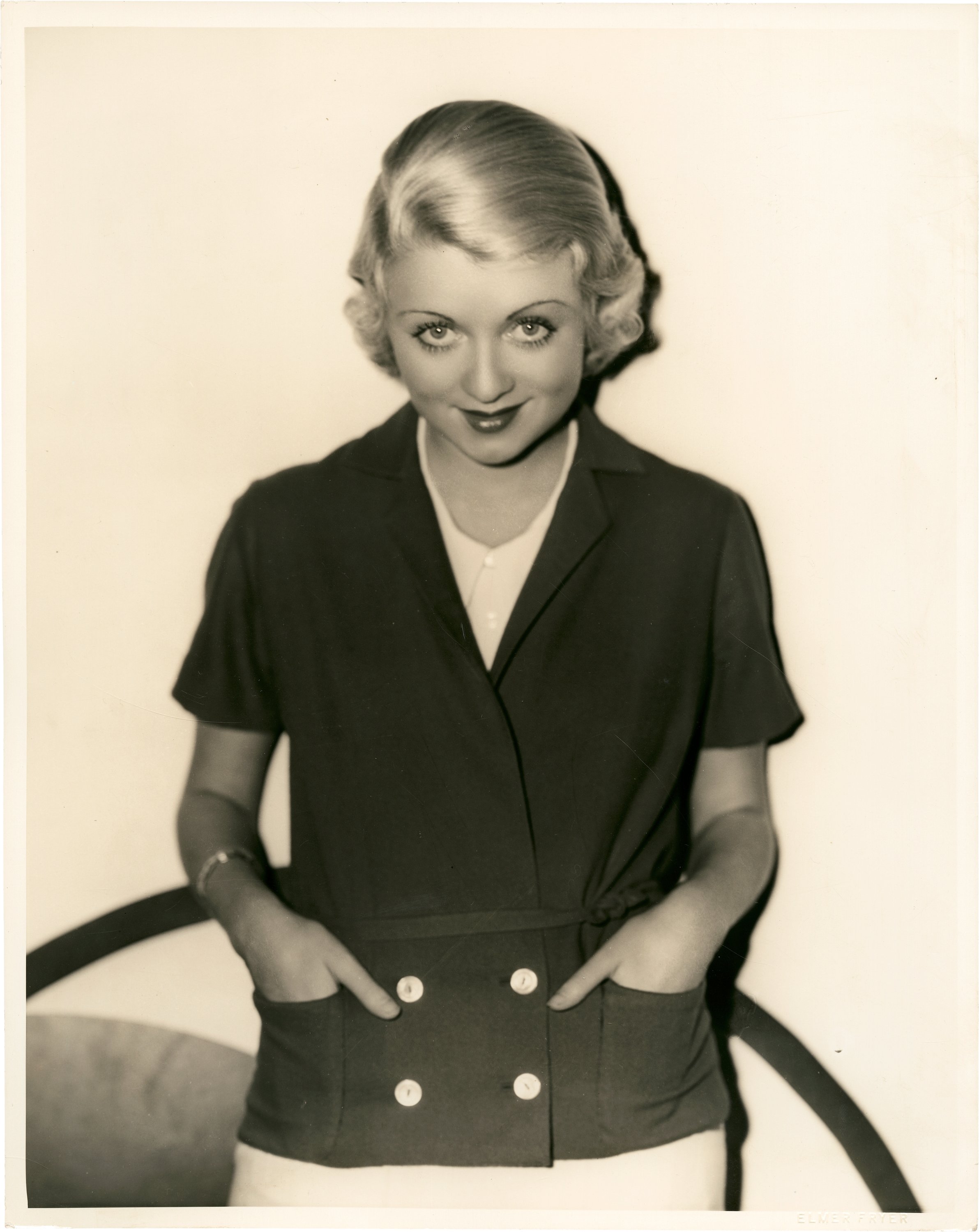 康斯坦斯·贝内特的写真